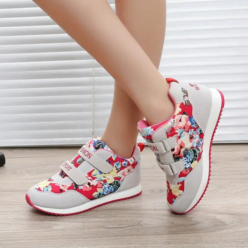 Girls' Winter Athletic Shoes with Floral Design